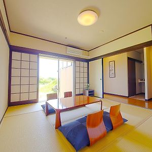 Japanese-Style Room